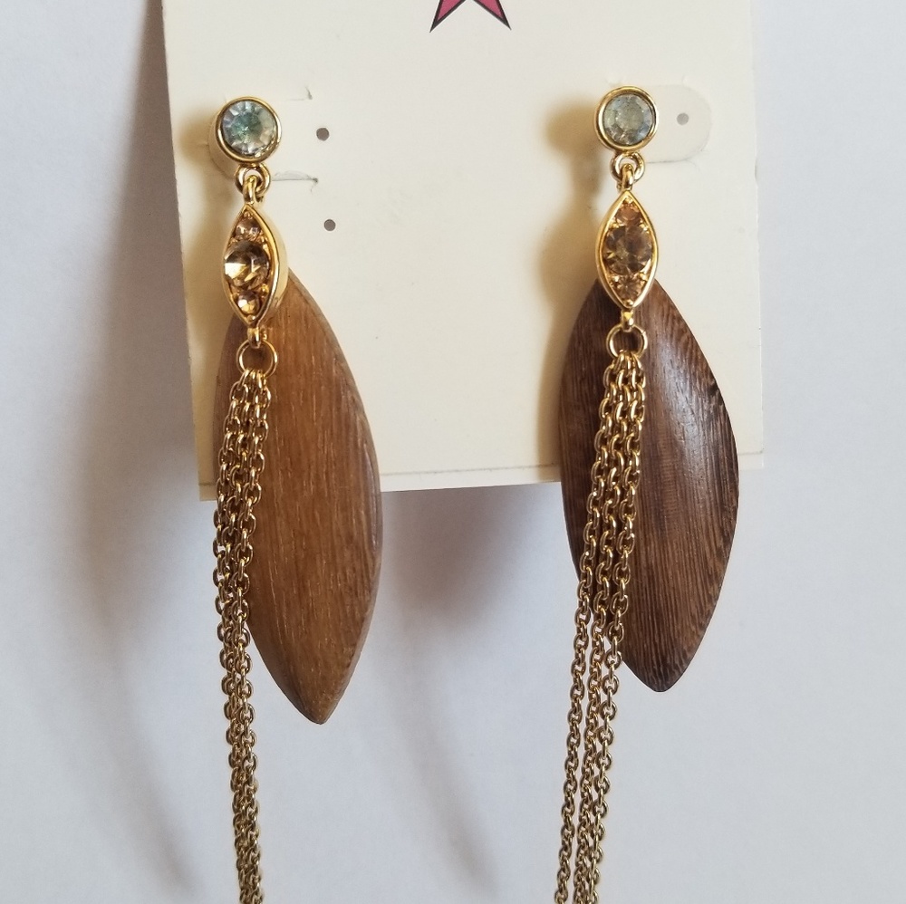 Wood and gold chain earrings